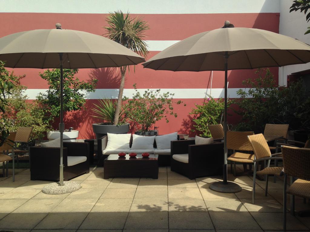 Hotel Cote Patio نيم المظهر الخارجي الصورة