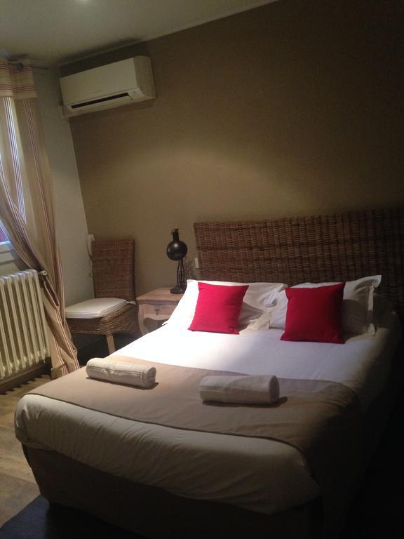 Hotel Cote Patio نيم المظهر الخارجي الصورة
