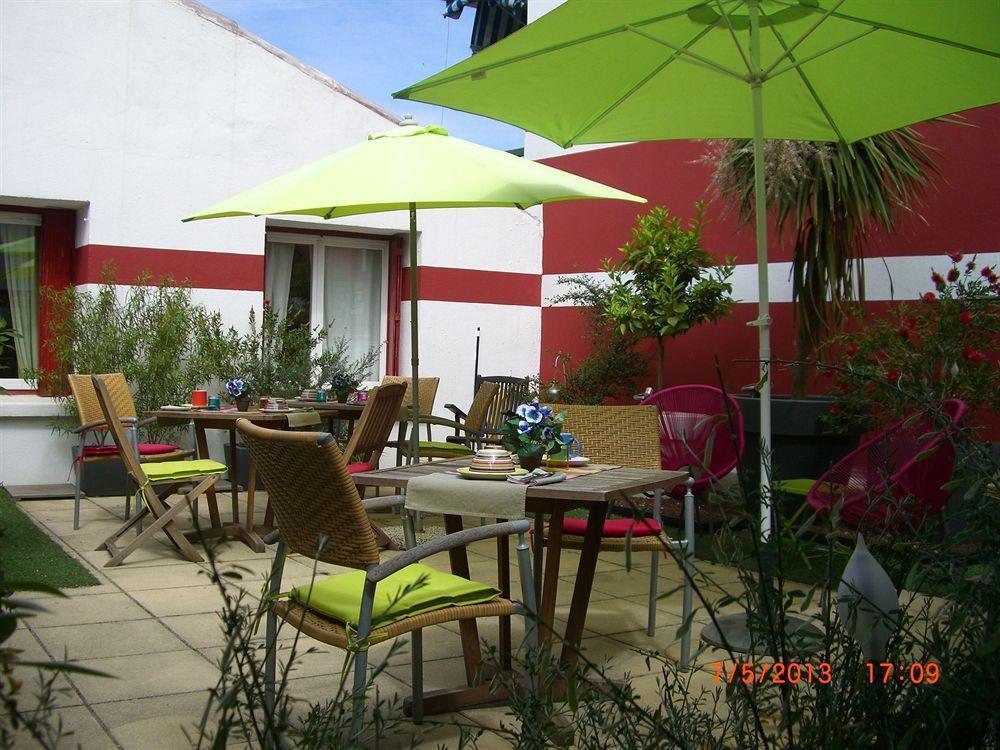 Hotel Cote Patio نيم المظهر الخارجي الصورة