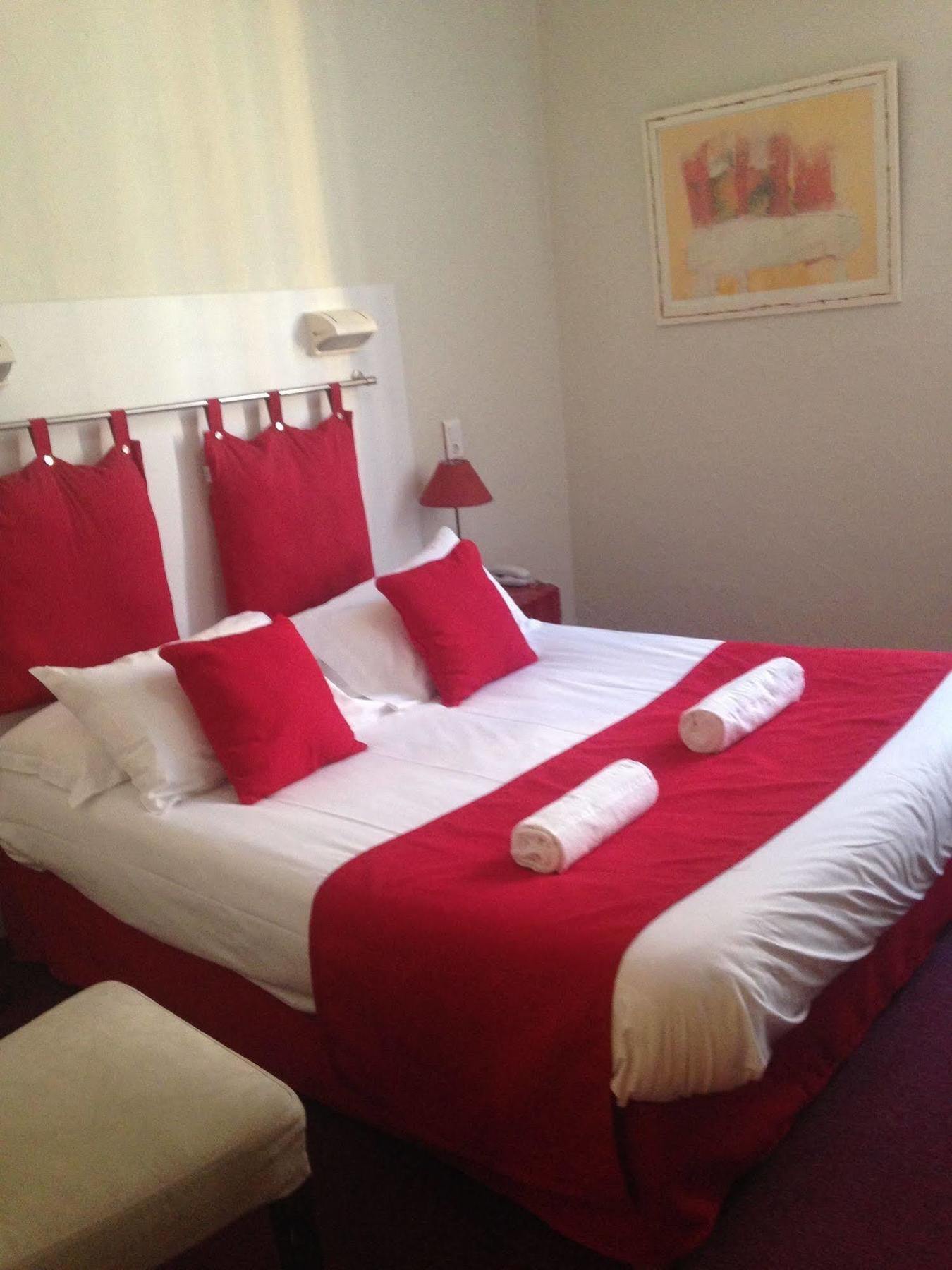 Hotel Cote Patio نيم المظهر الخارجي الصورة