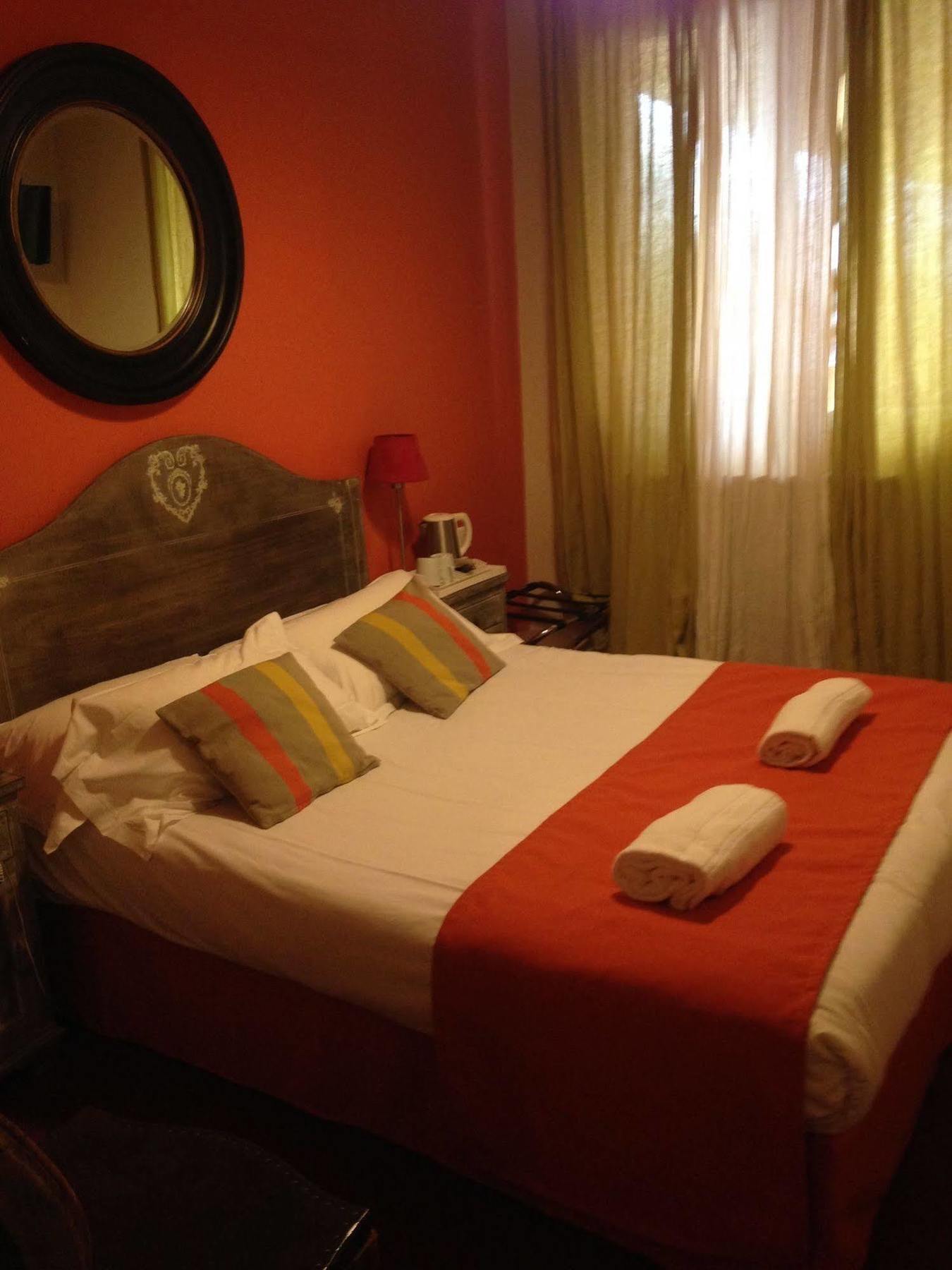 Hotel Cote Patio نيم المظهر الخارجي الصورة